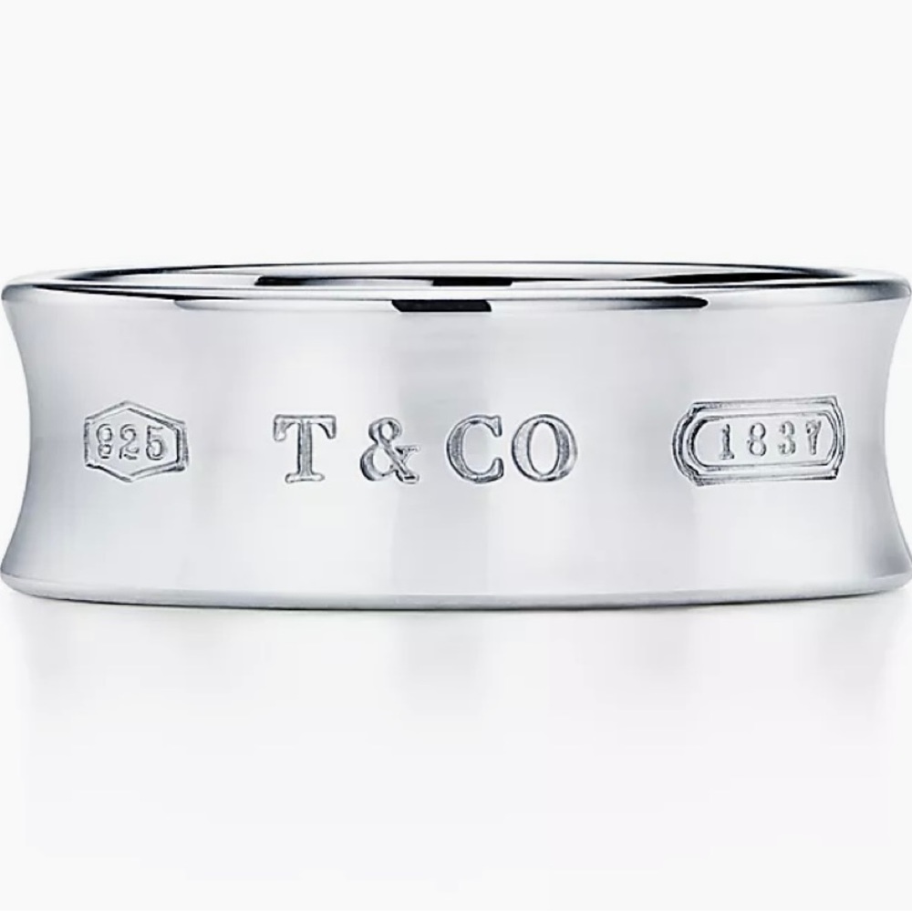 Tiffany & Co Sterling Silver 1837 Medium Ring 8.5
